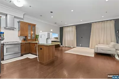 1600 Kaufer Lane 3 #3, Fort Lee, NJ 07024 - Photo 5