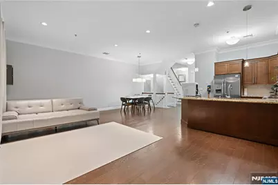 1600 Kaufer Lane 3 #3, Fort Lee, NJ 07024 - Photo 3