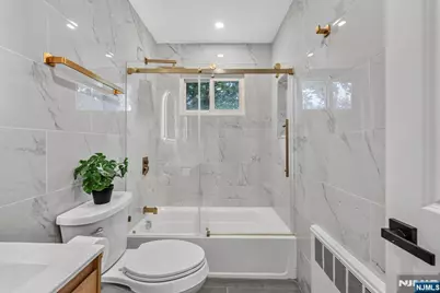 340 Northwood Way, Palisades Park, NJ 07650 - Photo 21