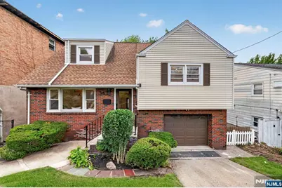 340 Northwood Way, Palisades Park, NJ 07650 - Photo 29
