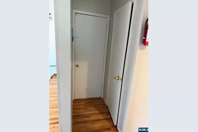 17 Daka Court, Bloomfield, NJ 07003 - Photo 7