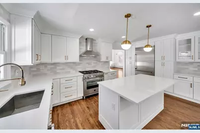 853 Shadow Ridge Road, Franklin Lakes, NJ 07417 - Photo 11