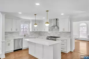 853 Shadow Ridge Rd, Franklin Lakes, NJ 07417 - Photo 9
