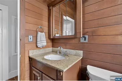 16 Forest Street 302 #302, Montclair, NJ 07042 - Photo 21