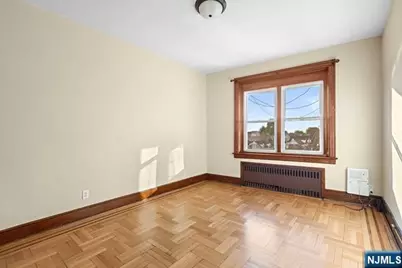 731B Anderson Avenue 2 #2, Cliffside Park, NJ 07010 - Photo 13