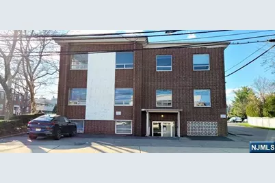 661 Palisade, Englewood Cliffs, NJ 07632 - Photo 3