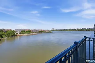 242 The Promenade 242, Edgewater, NJ 07020 - Photo 25