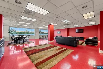 242 The Promenade 242 #242, Edgewater, NJ 07020 - Photo 37