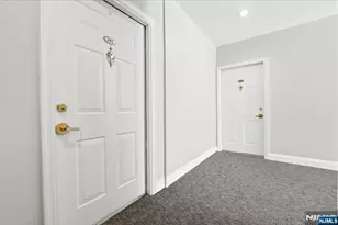 242 The Promenade 242, Edgewater, NJ 07020 - Photo 15