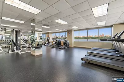 242 The Promenade 242 #242, Edgewater, NJ 07020 - Photo 41