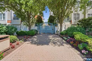 242 The Promenade 242, Edgewater, NJ 07020 - Photo 35