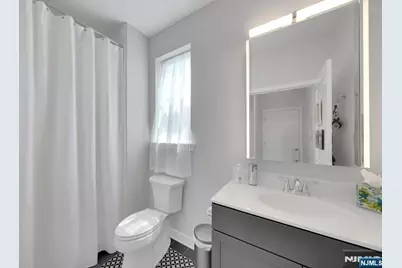 10 Bares Court, Little Ferry, NJ 07643 - Photo 21