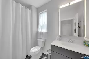 10 Bares Ct, Little Ferry, NJ 07643 - Photo 21