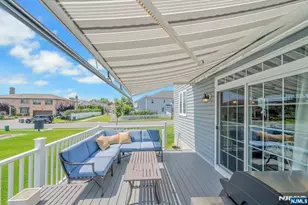 10 Bares Ct, Little Ferry, NJ 07643 - Photo 35