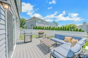 10 Bares Ct, Little Ferry, NJ 07643 - Photo 15