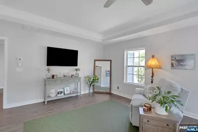 10 Bares Court, Little Ferry, NJ 07643 - Photo 27