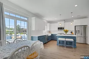 10 Bares Ct, Little Ferry, NJ 07643 - Photo 17