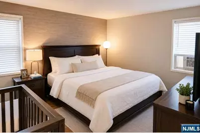 2215 N Central Road 2E #2E, Fort Lee, NJ 07024 - Photo 5