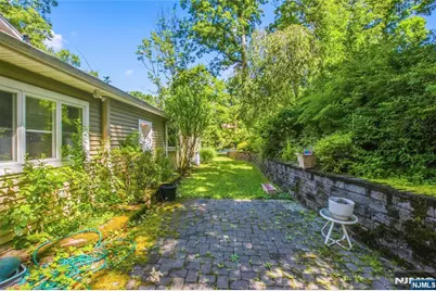 139 Mohawk Trail, Wayne, NJ 07470 - Photo 23