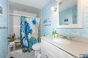 139 Mohawk Trail, Wayne, NJ 07470 - Photo 17