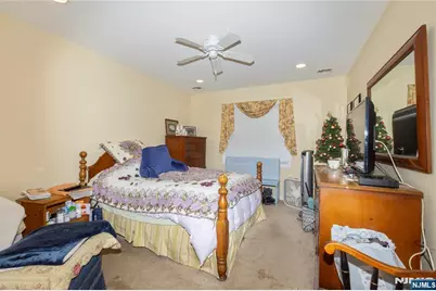 139 Mohawk Trail, Wayne, NJ 07470 - Photo 21