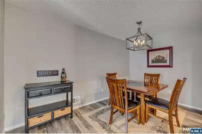 430 Poets Way 430 #430, Mahwah, NJ 07430 - Photo 7