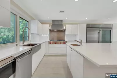 35 Elm Street, Tenafly, NJ 07670 - Photo 15
