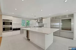 35 Elm St, Tenafly, NJ 07670 - Photo 11