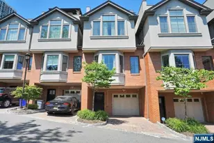 1538 River Road 5, Edgewater, NJ 07020 - Photo 1