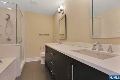 1538 River Road 5 #5, Edgewater, NJ 07020 - Photo 13