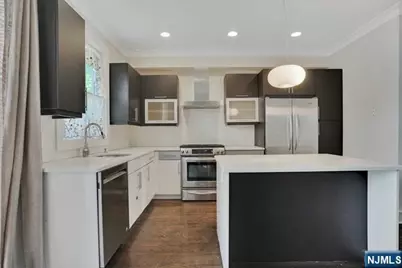 1538 River Road 5 #5, Edgewater, NJ 07020 - Photo 11