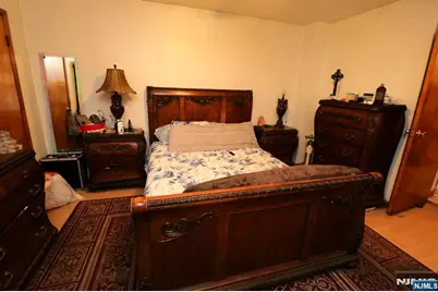 119 Pacific Street, Newark, NJ 07105 - Photo 9