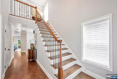 94 Heather Lane, Wyckoff Township, NJ 07481 - Photo 3