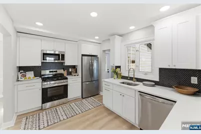 224 Godwin Avenue, Wyckoff Township, NJ 07481 - Photo 15