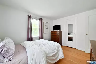 63 Surrey Lane, River Edge, NJ 07661 - Photo 15