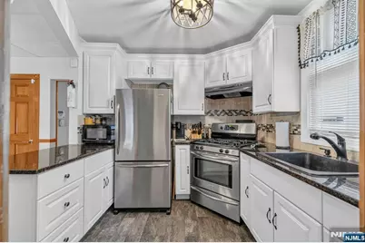 394 Banta Avenue, Garfield, NJ 07026 - Photo 11