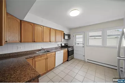 2 Henry Street, Englewood Cliffs, NJ 07632 - Photo 11