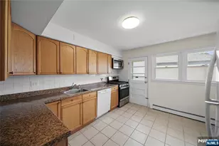 2 Henry St, Englewood Cliffs, NJ 07632 - Photo 11