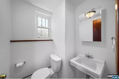 2 Henry Street, Englewood Cliffs, NJ 07632 - Photo 31