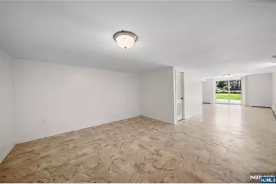 2 Henry Street, Englewood Cliffs, NJ 07632 - Photo 29
