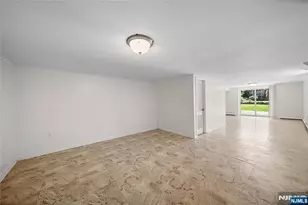 2 Henry St, Englewood Cliffs, NJ 07632 - Photo 29