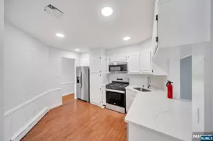 231 Hillside Ave, Paramus, NJ 07652 - Photo 11