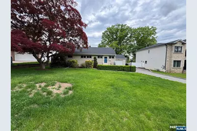 231 Hillside Avenue, Paramus, NJ 07652 - Photo 1