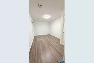 211 Main Street, Butler, NJ 07405 - Photo 9