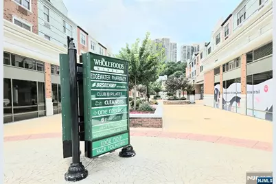 66-68 Edgewater Place A2 #A2, Edgewater, NJ 07020 - Photo 21