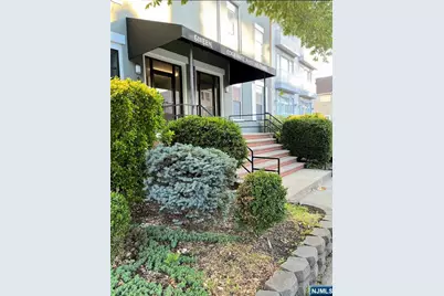66-68 Edgewater Place A2 #A2, Edgewater, NJ 07020 - Photo 3