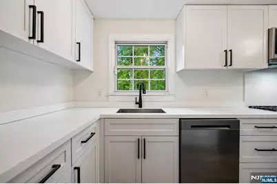 24 Iris Road, Summit, NJ 07901 - Photo 15