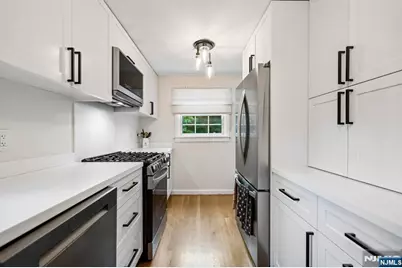 24 Iris Road, Summit, NJ 07901 - Photo 17