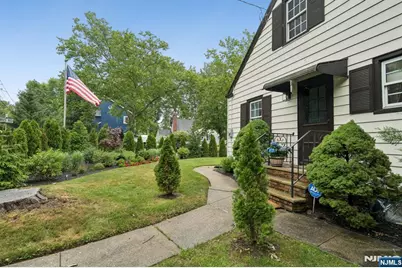 24 Iris Road, Summit, NJ 07901 - Photo 5
