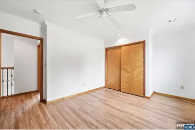 5 Lexington Avenue, Wallington, NJ 07057 - Photo 31